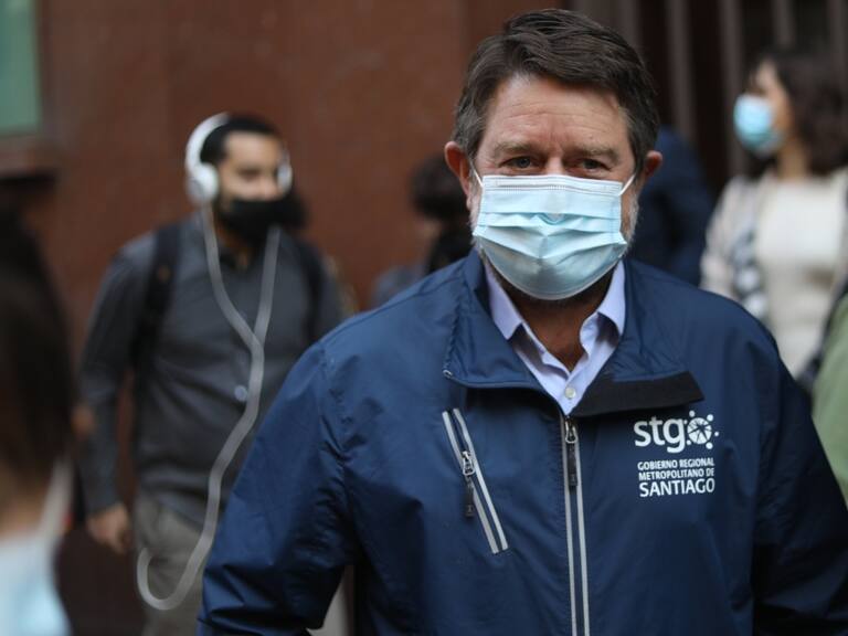 Orrego pide a Presidente Boric estrategia regional para abordar comercio ambulante: «No puede acotarse solo al barrio Meiggs»