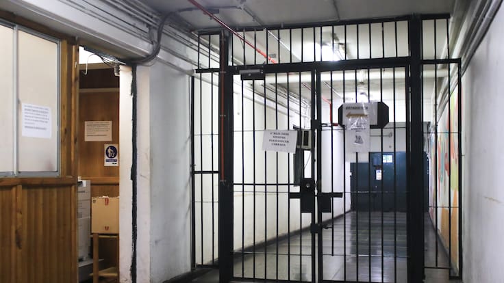Fatal pelea entre reclusos: un interno murió tras ser apuñalado en cárcel de Talca