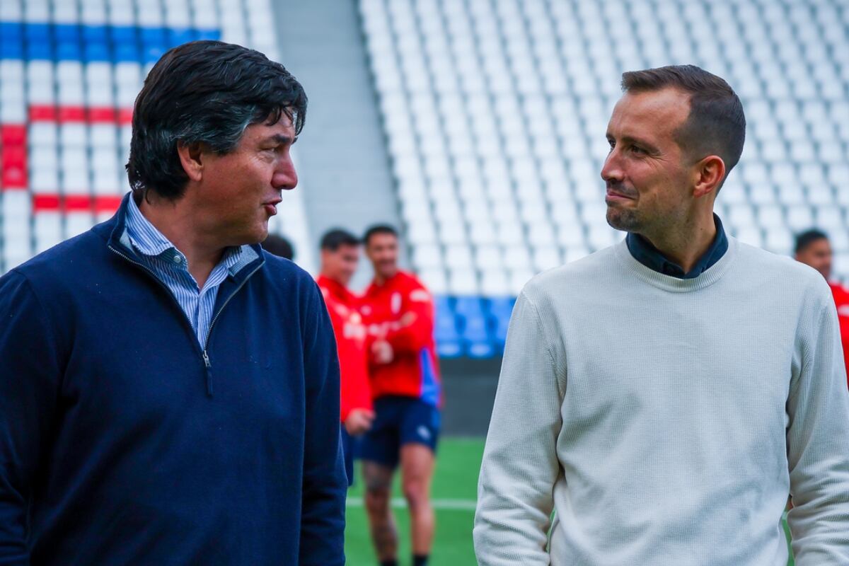 Nuevo gerente deportivo de la UC conoce al plantel y le deja un mensaje: “Lo único en lo que hay que centrarse...”