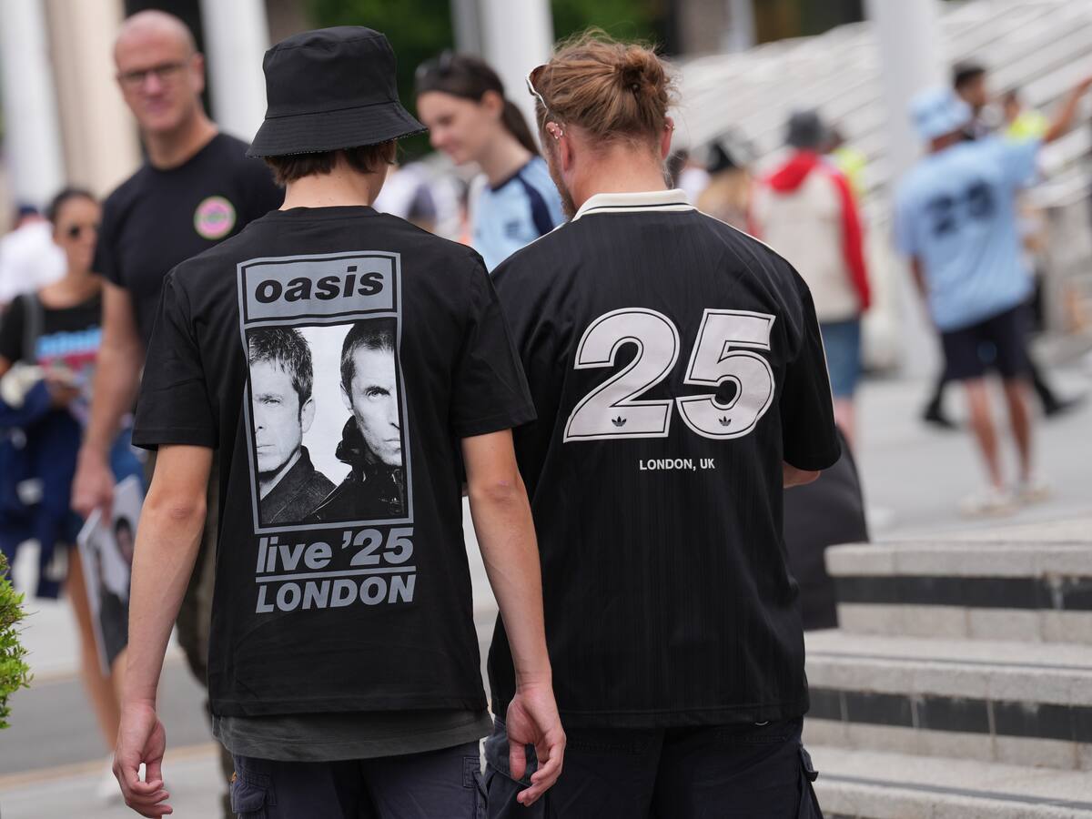 Conmoción en Inglaterra: muere hombre tras caer desde las gradas en concierto de Oasis en Wembley