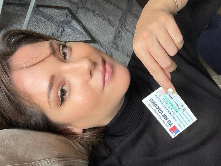 Kel Calderón se vacunó contra el covid-19