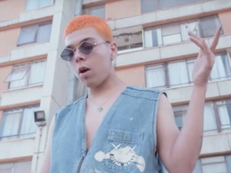 La particular descripción en Wikipedia del cantante de trap Gianluca