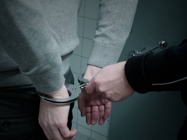 Experto en crimen organizado: “La gente quiere justicia y seguridad, pero la pena de muerte en Chile es inviable en el corto plazo”