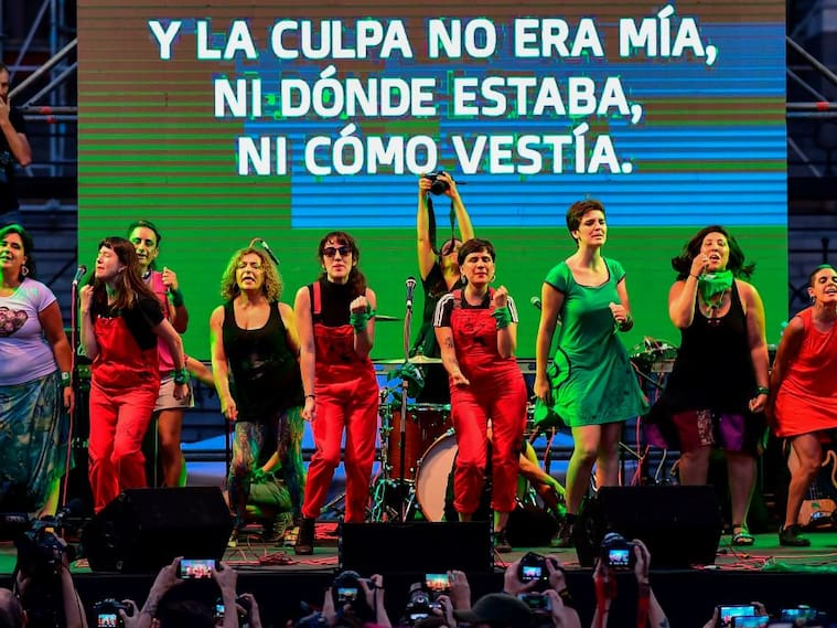 Latesis participaron de la convocatoria feminista en Buenos Aire