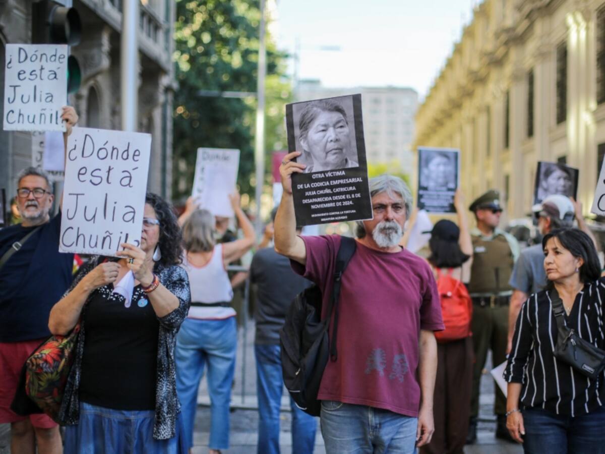 “¿Dónde está?“: convocan a marcha en Santiago a tres meses de la desaparición de Julia Chuñil
