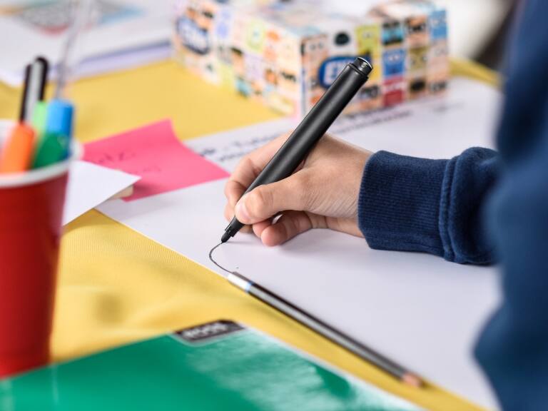 «Necesitamos más manos»: Programa Nacional de Tutorías busca nuevos voluntarios para reforzar la educación en Chile