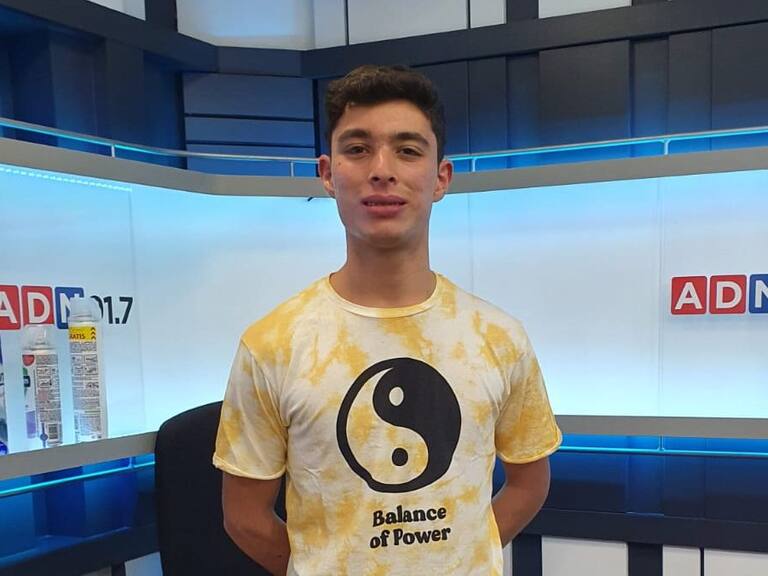 Julián Vega Muñoz, puntaje nacional de Matemáticas en la PTU: «Muchas veces por ser de pueblo chico nos dicen huasos»