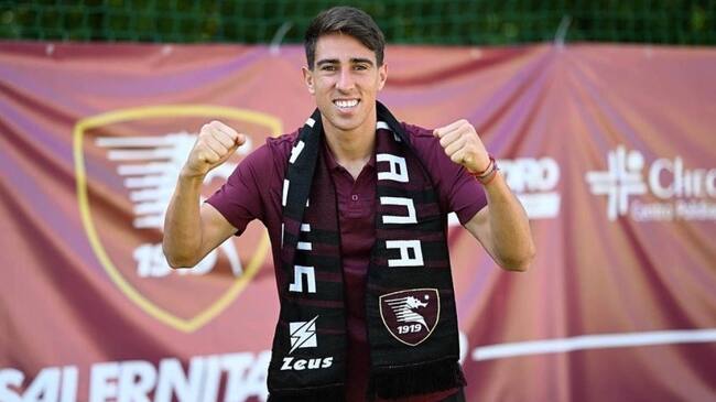 Diego Valencia es presentado en Salernitana: "Es un sueño que tuve desde pequeño llegar a una liga tan competitiva como esta"