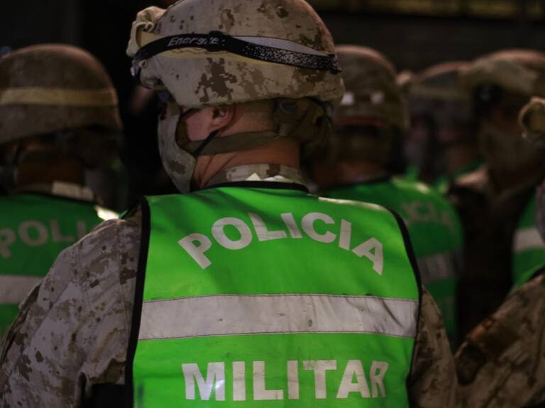 Militares toque de queda