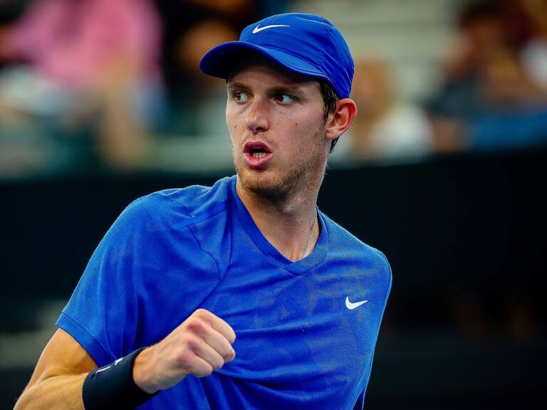 Nicolás Jarry triunfa ante el argentino Díaz Acosta y avanza a cuartos del Challenger de Luedenscheid
