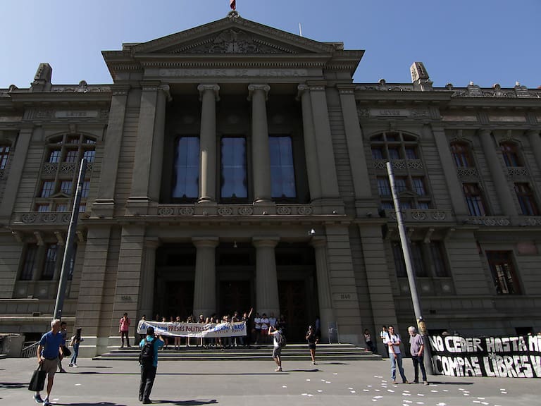 En histórico fallo Juzgado de Familia ordenó reconocer derechos de dos mujeres sobre su hijo