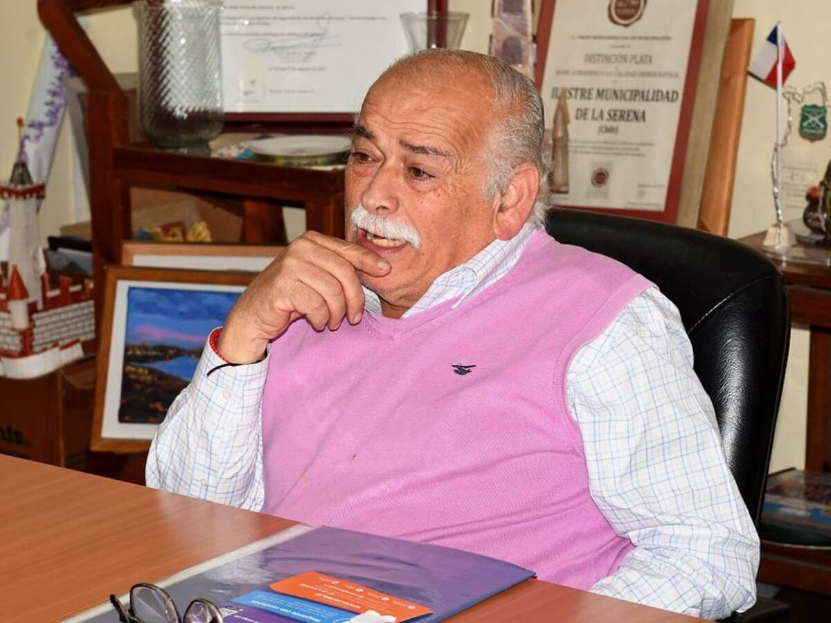Tribunal Electoral destituye a alcalde de La Serena acusando notable abandono de deberes por millonaria deuda previsional