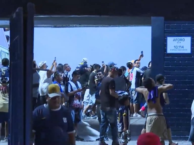 Tragedia en Perú: un muerto y 60 heridos deja caida de estructura durante banderazo de Alianza Lima