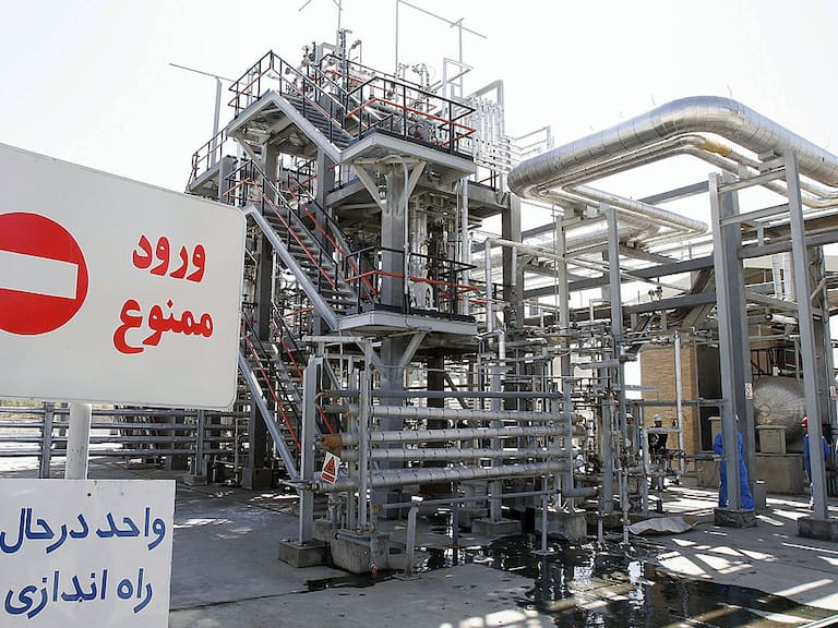 Imagen de una central nuclear de Irán ubicada en Arak