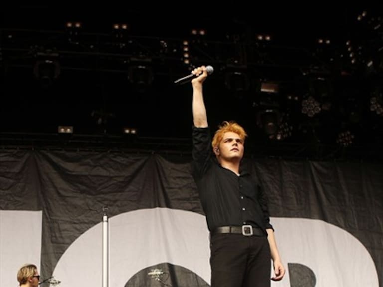 Se reviraliza tuit de 2011 de My Chemical Romance que decía que Chile debía cuidarse en 2019