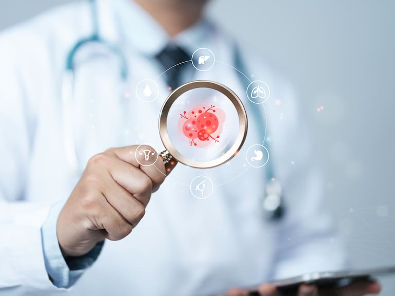 Detectar el cáncer antes de los síntomas: la nueva estrategia que se implementará en 28 comunas de Chile