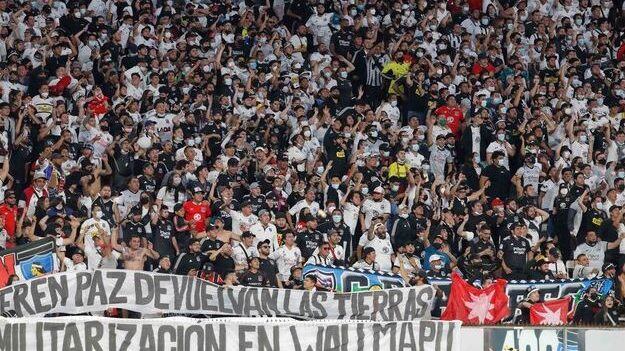 Colo Colo es denunciado por "mensajes políticos" en el duelo ante Deportes Melipilla