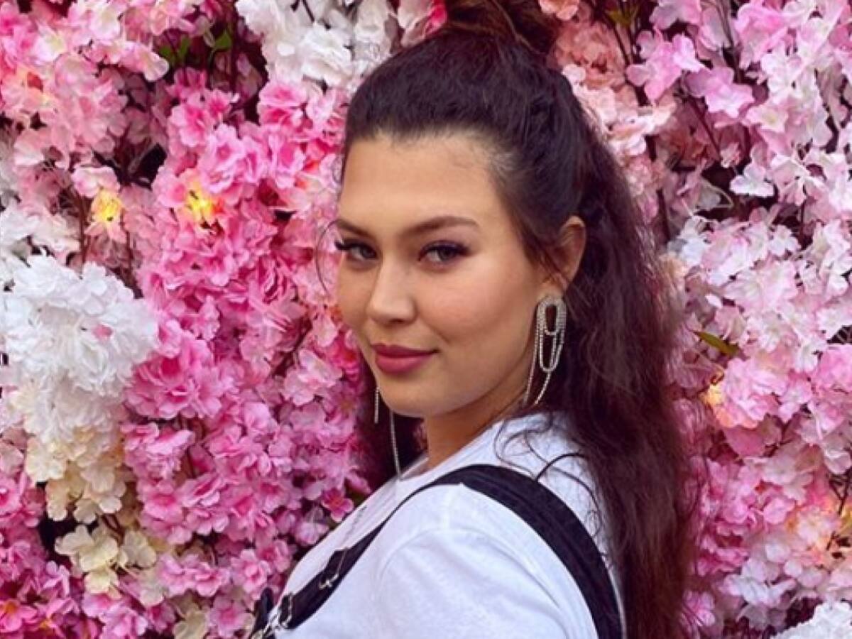 Michelle Carvalho compartió fotografías de la celebración de su cumpleaños número 27