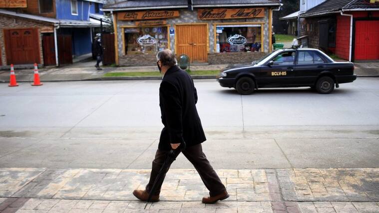 13 de Julio de 2020 / AYSEN Tienda en Aysen, se mantiene cerrado pese al aviso de desconfinamiento parcial anunciado para la región de Aysen y Los Lagos por el Minsal durante la pandemia por COVID-19 que se vive en el país
FOTO: JONAS GOMEZ/ AGENCIAUNO