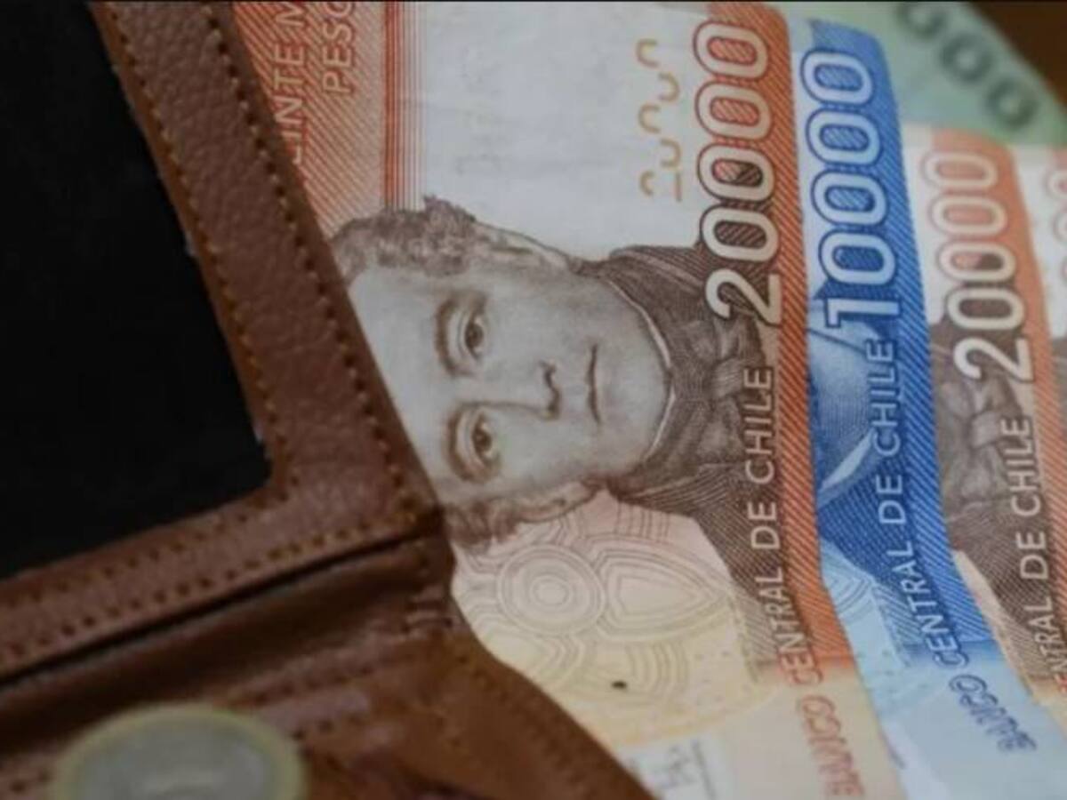 Aguinaldo de navidad: a quién le corresponde y qué pasa con los trabajadores fiscales y privados