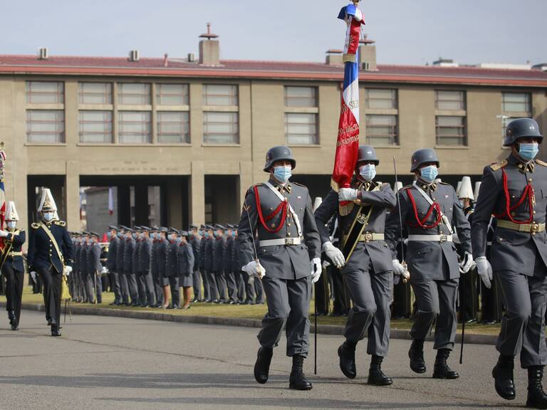 Contraloría llamó a las Fuerzas Armadas a mantenerse como no deliberantes