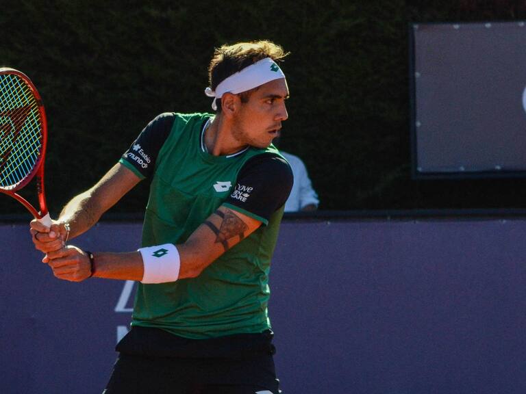 20 de Febrero de 2021 / CONCEPCION
Alejandro Tabilo cae frente a Francisco Cerundolo, en ATP Challenger de Concepcion, durante el estado de catastrofe de la pandemia covid-19
FOTO: FELIPE MUÑOZ / AGENCIAUNO