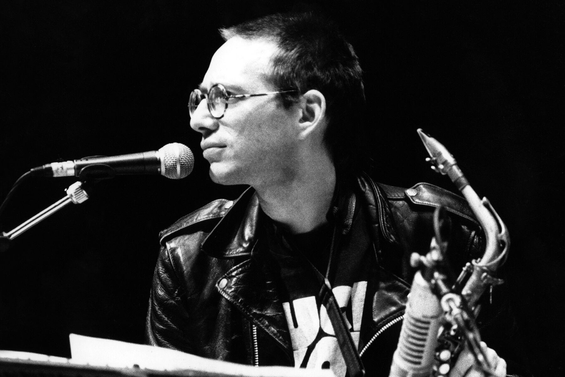 American avant-garde jazz multi-instrumentalist and composer John Zorn performing on stage, 1989. (Photo by Tim Hall/Redferns/Getty Images)