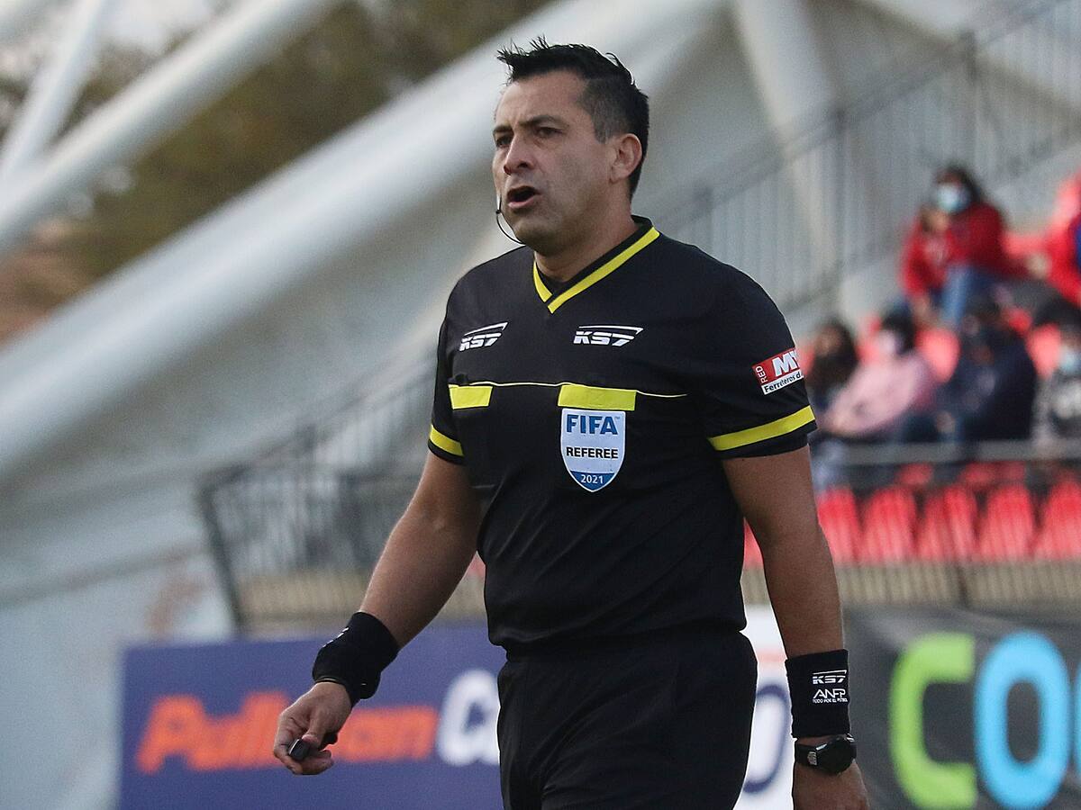Árbitros reincorporados a la ANFP tras la salida de Javier Castrilli volverán a dirigir en el fútbol chileno