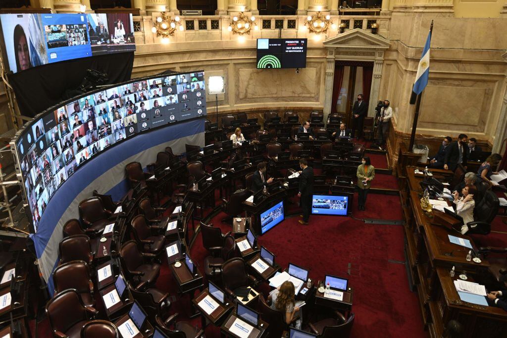 La sesión en la sala del senado de Argentina