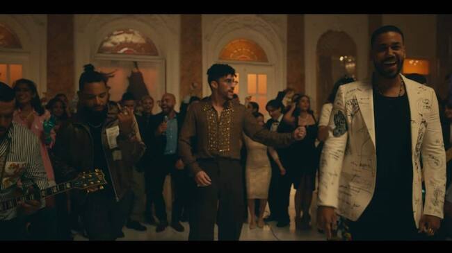 Volví, Bad Bunny Ft. Aventura.