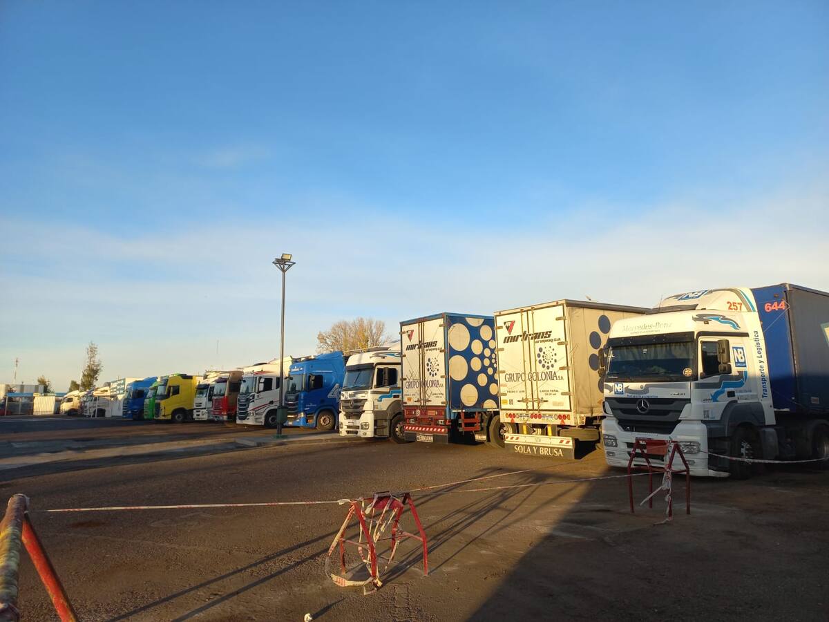 Tras cierre de paso Cristo Redentor: más de 2.000 camioneros están varados hace dos semanas en Mendoza