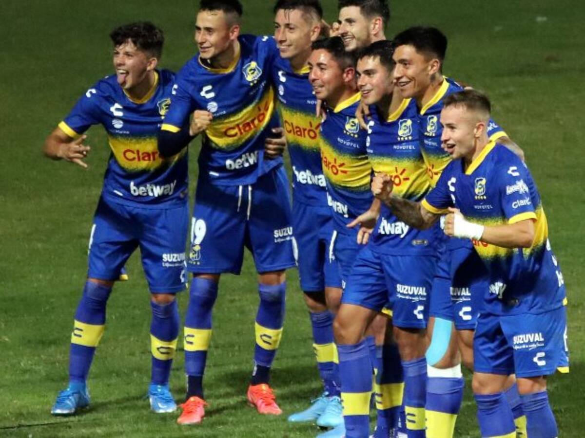 Everton recibió mensajes de apoyo desde Inglaterra por su debut en Copa Libertadores