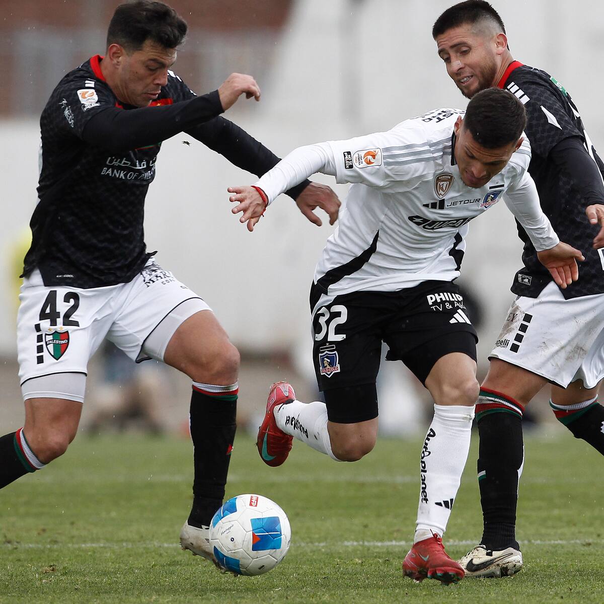 Edmundo Valladares “presiona” por la pronta llegada de un DT para Colo Colo: “Hemos tenido una campaña que no merece el club”