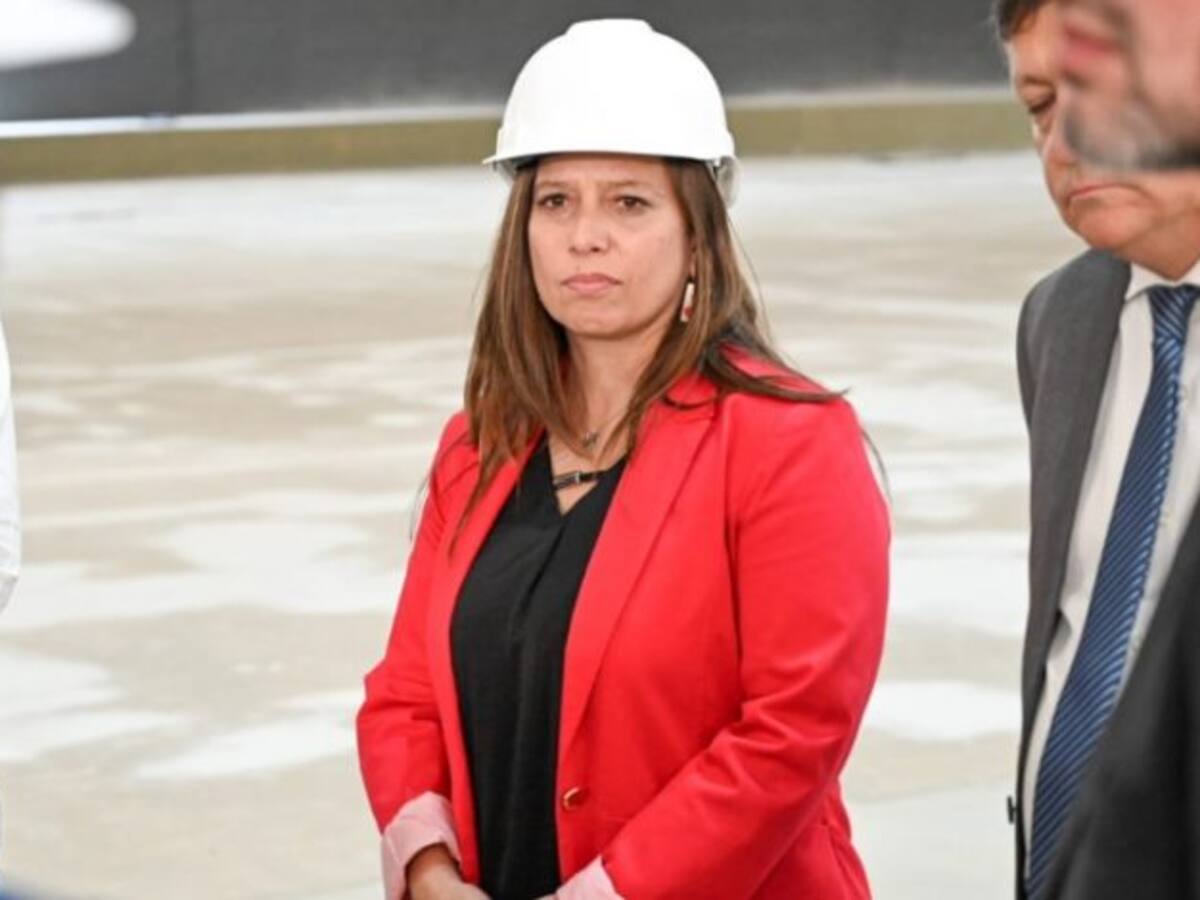 Ministra Benado por incidentes en el fútbol chileno: «Se requiere esfuerzo colectivo y no solicitar que carabineros custodien la seguridad en los estadios»