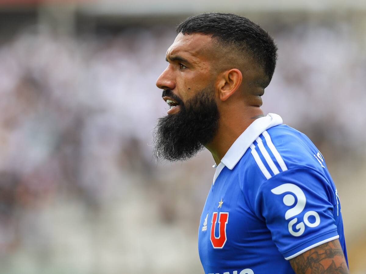 Ronnie Fernández aspira a seguir mejorando con la U: «El torneo está muy fresco todavía»