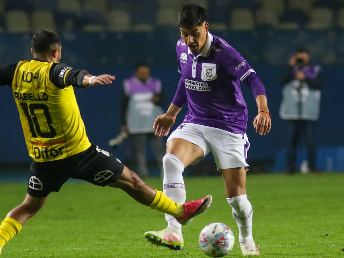 Partidos del fútbol chileno hoy 4 de octubre: ¿qué duelos se juegan y dónde ver en vivo, por TV y online?