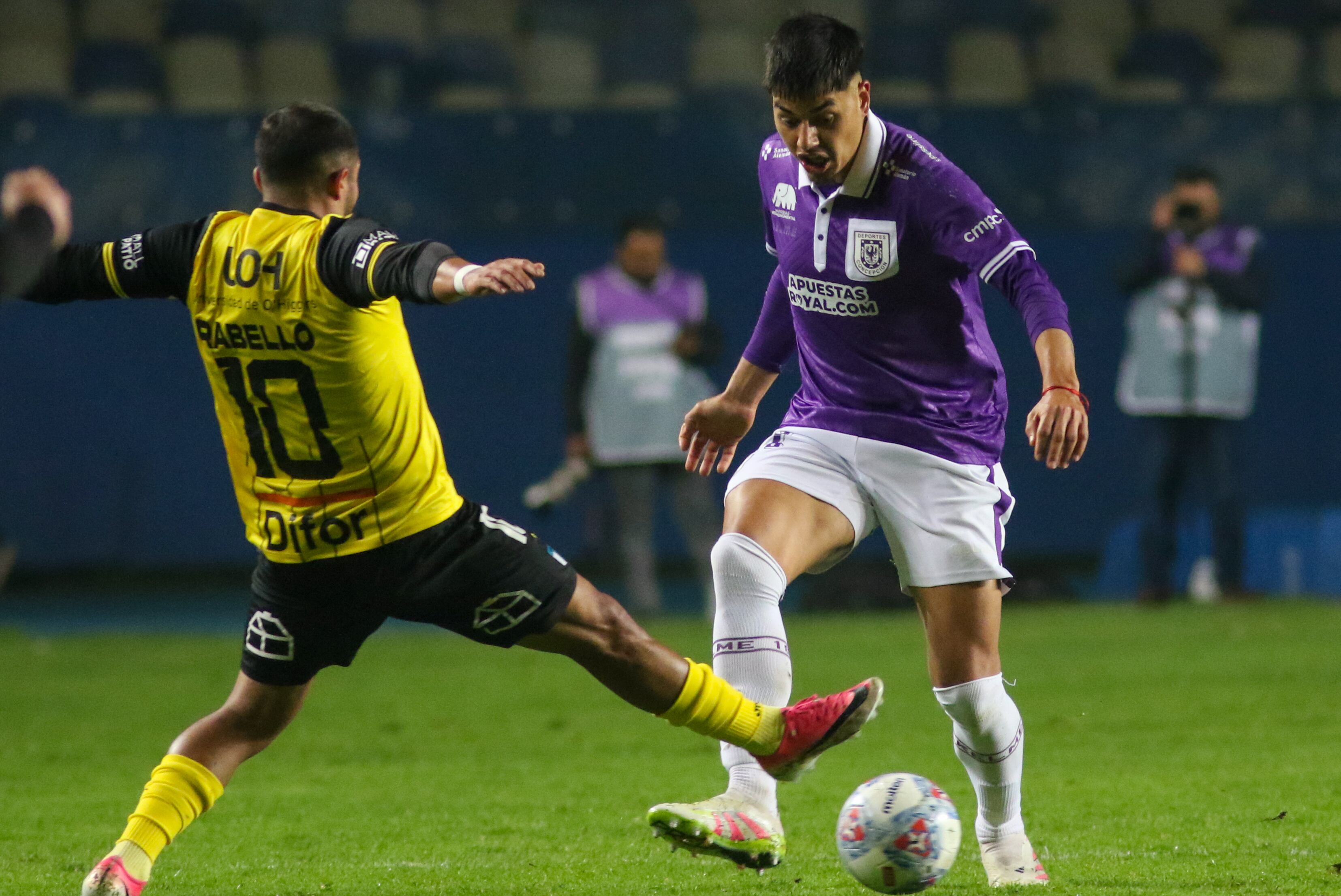 Partidos del fútbol chileno hoy 4 de octubre: ¿qué duelos se juegan y dónde ver en vivo, por TV y online?