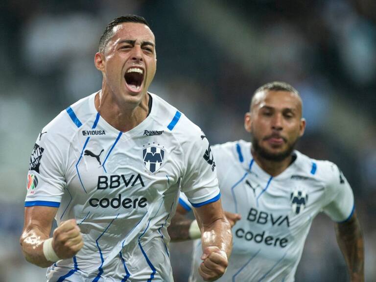 Rogelio Funes Mori superó a Humberto Suazo como goleador histórico de Monterrey
