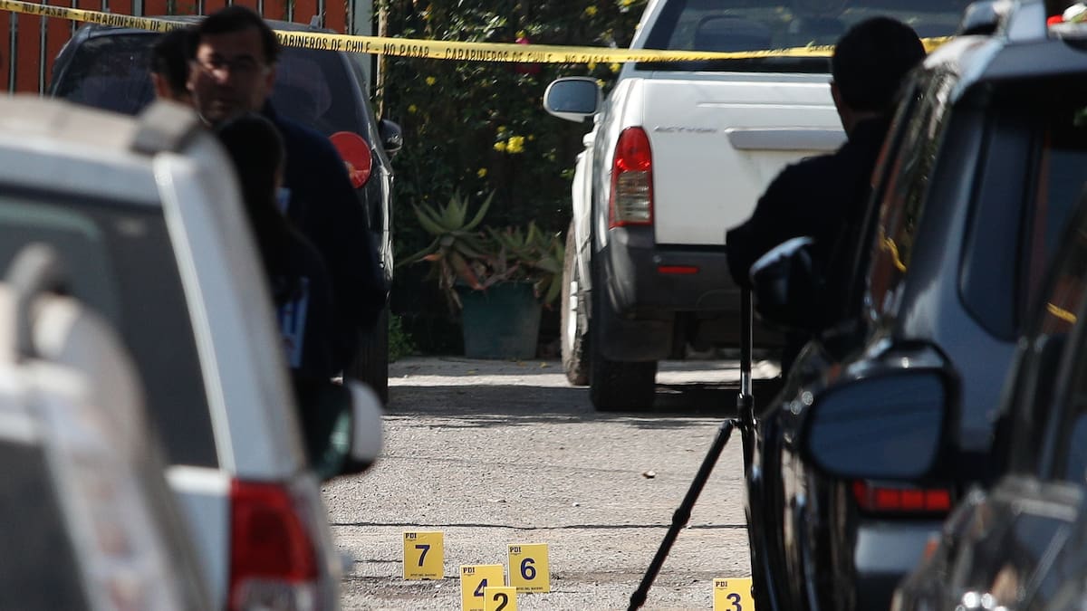 Mujer de 62 años muere baleada en Conchalí: su cadáver fue encontrado al interior de su casa