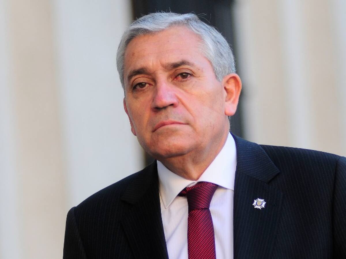 Declaran culpable a exdirector de la PDI Héctor Espinosa por delitos de corrupción