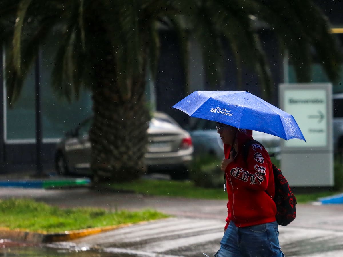 Ejército despliega personal en Requínoa para ayudar en las labores de limpieza tras tornado