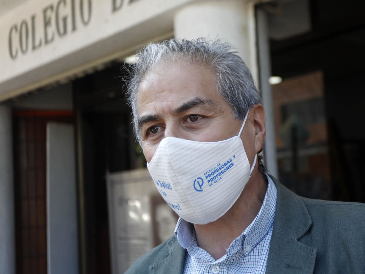 Colegio de Profesores anunció marcha en contra de veto presidencial a ley de estatuto docente