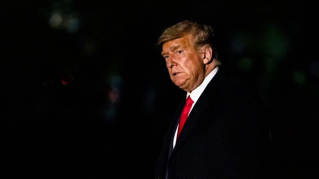 WASHINGTON, DC - OCTOBER 19: President Donald Trump returns to the White House after multiple campaign stops over the weekend on October 19, 2020 in Washington, DC. With almost two weeks to go before the November election, President Trump is back on the campaign trail with multiple daily events as he continues to campaign against Democratic presidential nominee Joe Biden. (Photo by Samuel Corum/Getty Images)