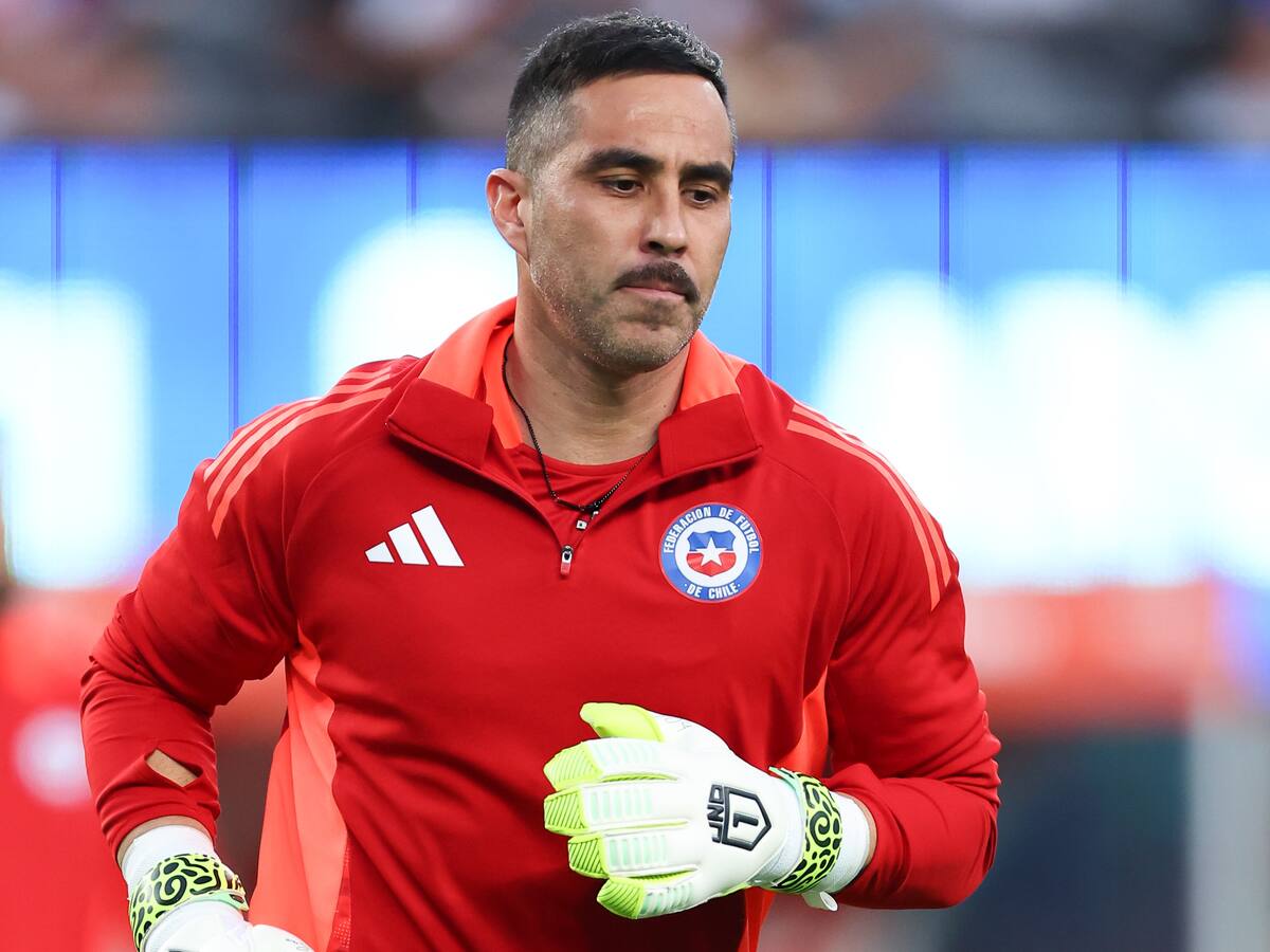 Excapitán de La Roja Claudio Bravo sufre millonario robo en Buin
