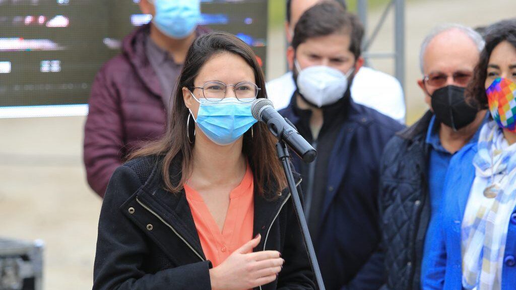 28 de Agosto de 2021 / SANTIAGO Cicletada por la Dignidad liderada por el candidato presidencial Gabriel Boric, con el propósito de lanzar candidaturas de Apruebo Dignidad en el Parque Quinta Normal
En la foto; Alcaldesa de Santiago Irací Hassler
FOTO: DIEGO MARTIN / AGENCIAUNO