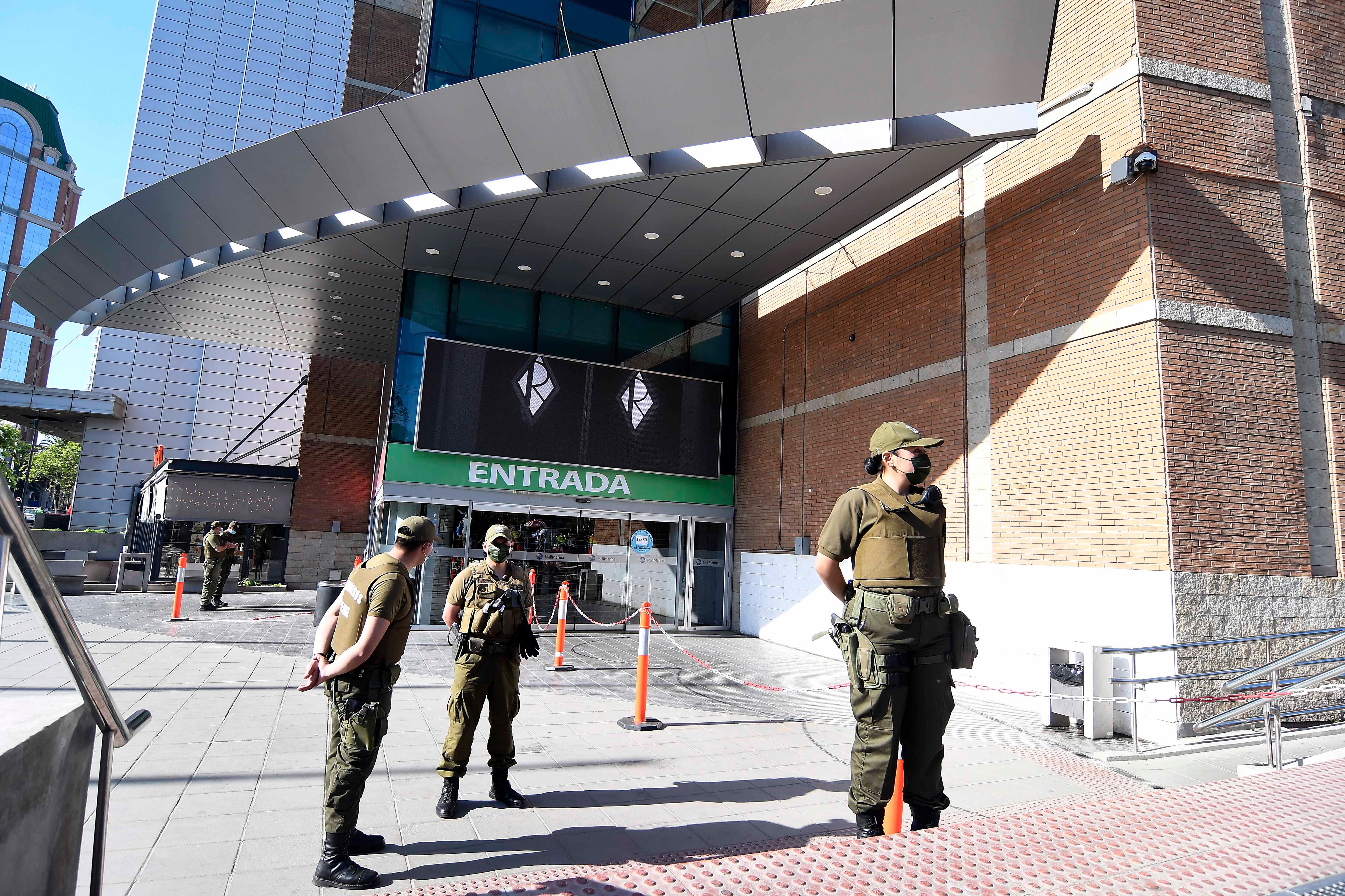Trabajadores de Mall Marina de Viña del Mar denuncian que son obligados a trabajar: “lo perdimos todo”