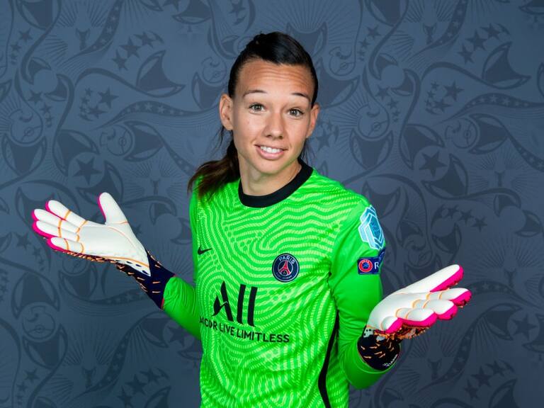 Técnico del PSG femenino alabó a Christiane Endler: «Sabemos que es capaz de parar todo»