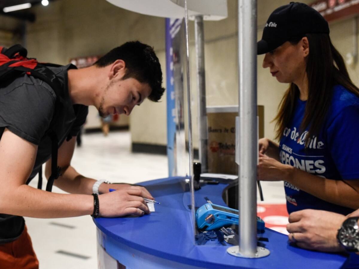 Así se puede donar para la Teletón 2023 en el Metro de Santiago: estaciones operativas, horarios y cómo hacerlo
