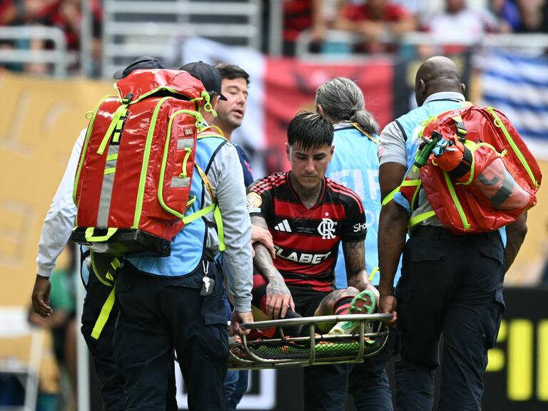 Temen fractura: Erick Pulgar sale al hospital tras ser reemplazado en el duelo del Flamengo ante Bayern Múnich