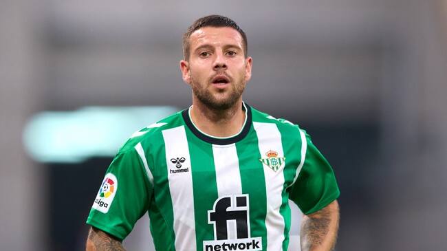 Aitor Ruibal reconoce agotamiento en el Real Betis tras derrota ante Colo Colo: "Ya lo dijimos, son muchos partidos y muchos viajes"